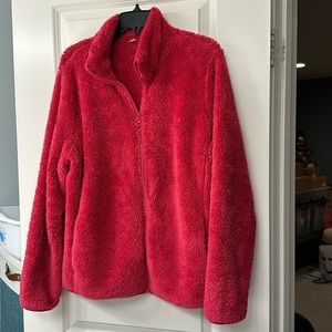 Brand- UNIQLO, Style- fleece full- zip jacket. Color- Red, Size- Extra Large